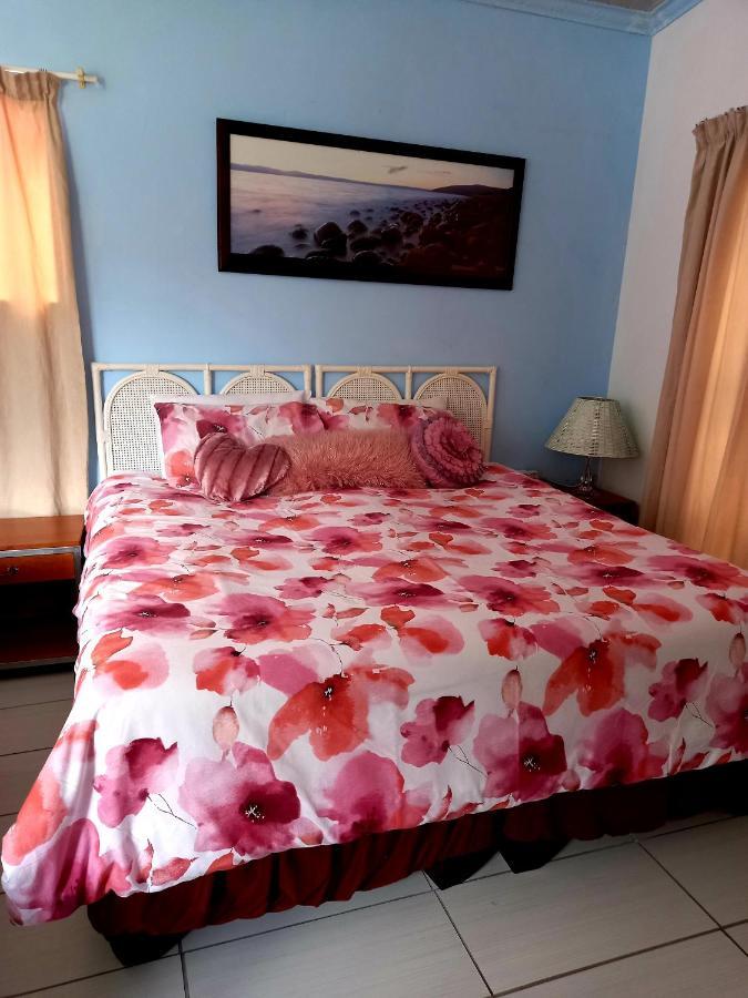36 Df Strauss Street Apartment Kleinmond Exterior photo