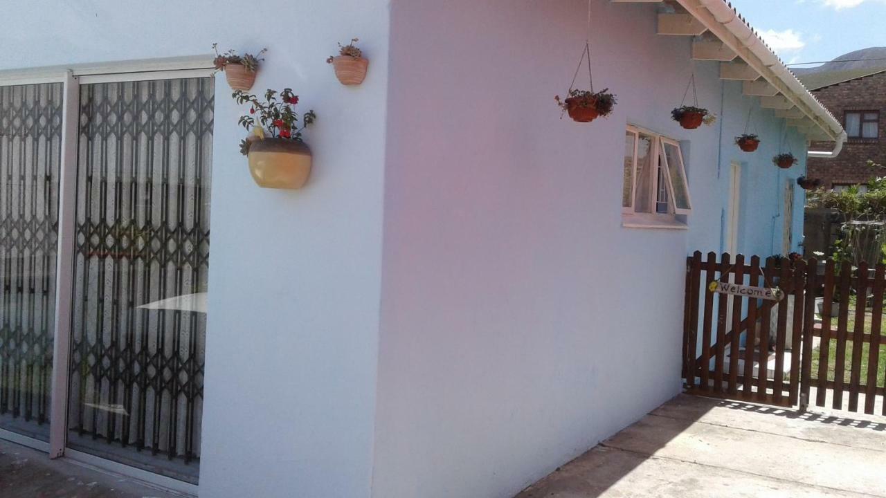 36 Df Strauss Street Apartment Kleinmond Exterior photo